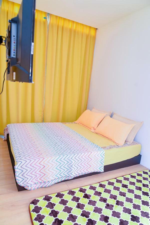 Purple Cube At Lumut Cube Homestay Kontena Exterior photo